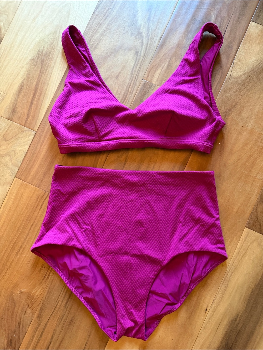 lululemon athletica Magenta Pink V-Neck Bikini Set